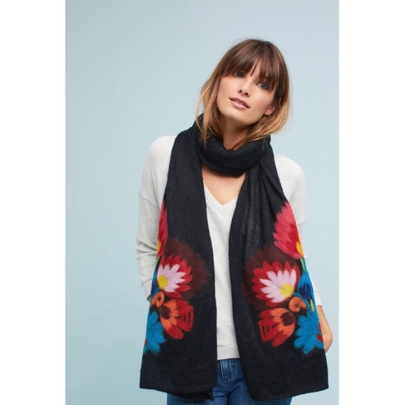 Anthropologie Accessories - NWT Anthropologie felted bouquet scarf.